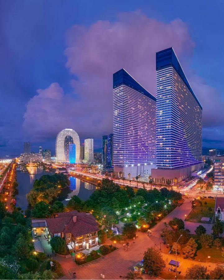 Orbi City Batumi With Sea View ภายนอก รูปภาพ